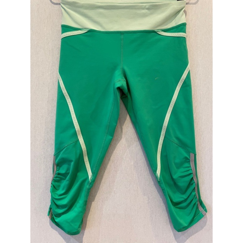 Lululemon cropped leggings